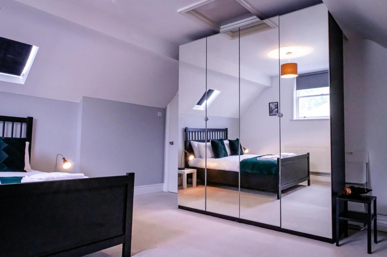 Lord Street - 2 Beautiful Apartments - Sleep Up To 14 Guests - By Rework Accommodation Chester Dış mekan fotoğraf