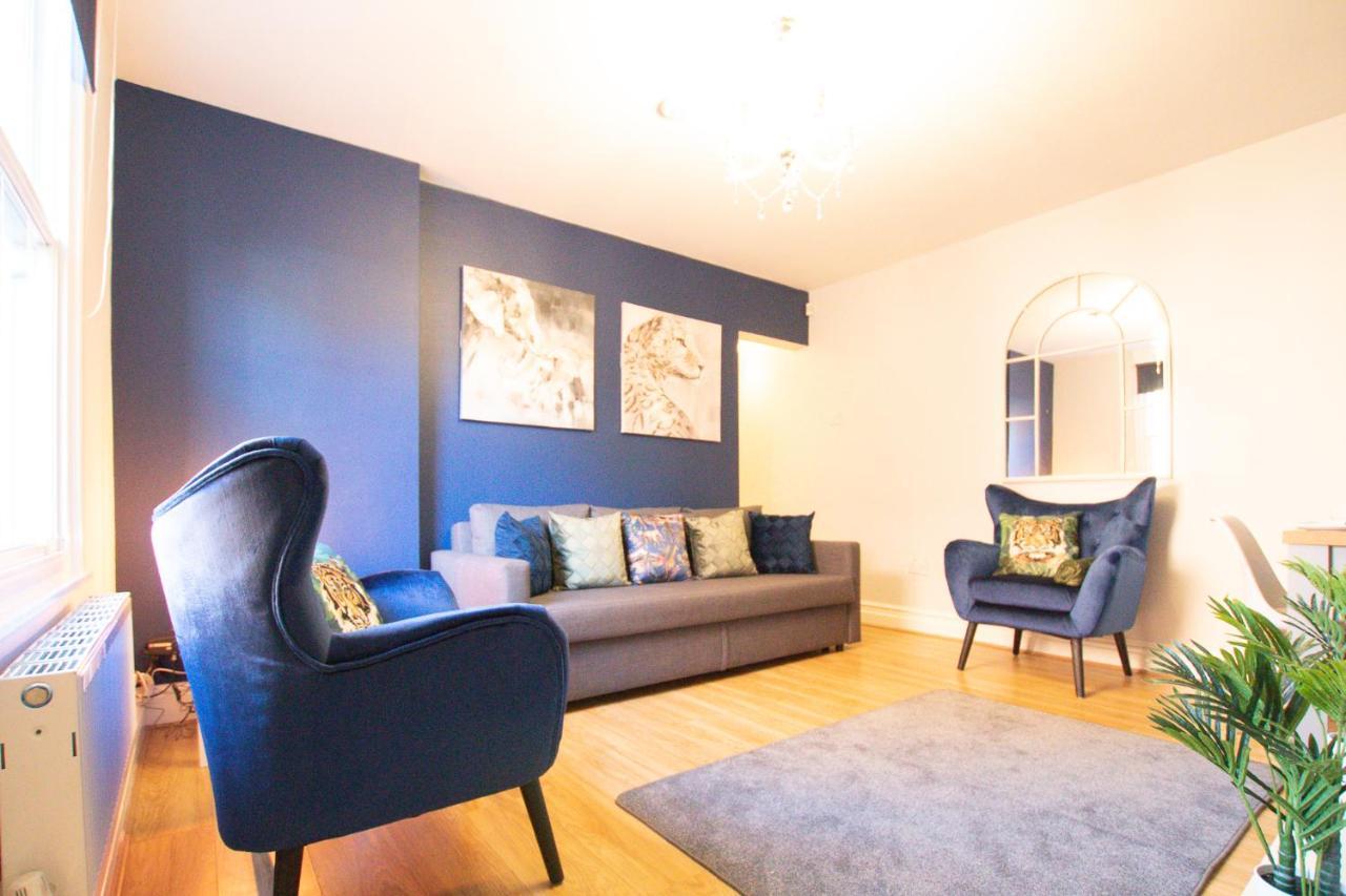 Lord Street - 2 Beautiful Apartments - Sleep Up To 14 Guests - By Rework Accommodation Chester Dış mekan fotoğraf